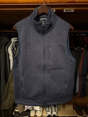 L.L. Bean Navy Blue Fleece Vest - Full Zip